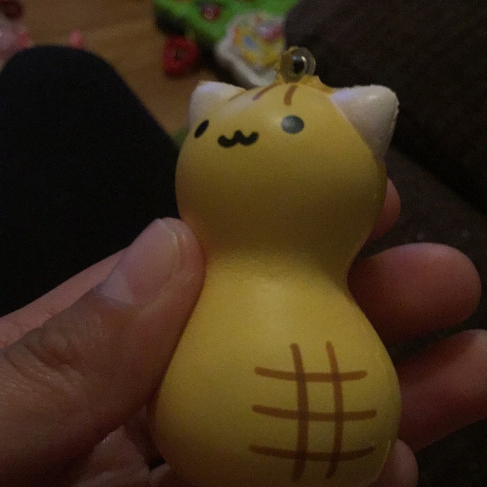 Cat peanut squishy